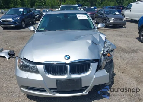 2008 BMW 328Xi из США, поврежденный, VIN WBAVC73518KX92542